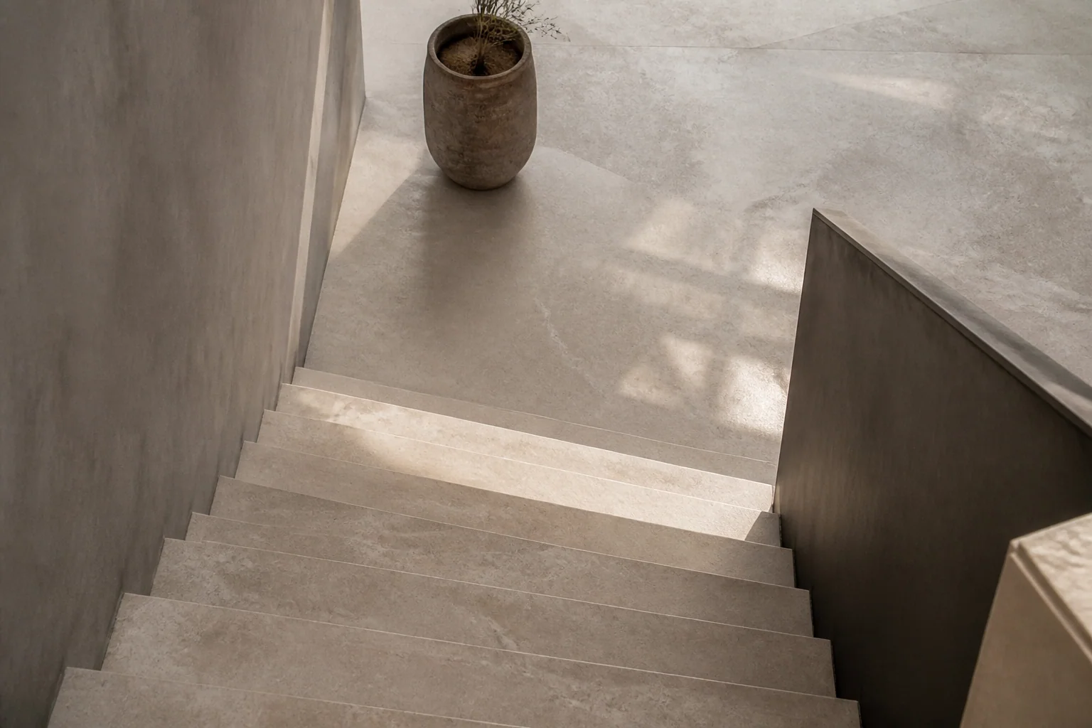 Floors inspiration: mineral texture and architectural detail, view 6