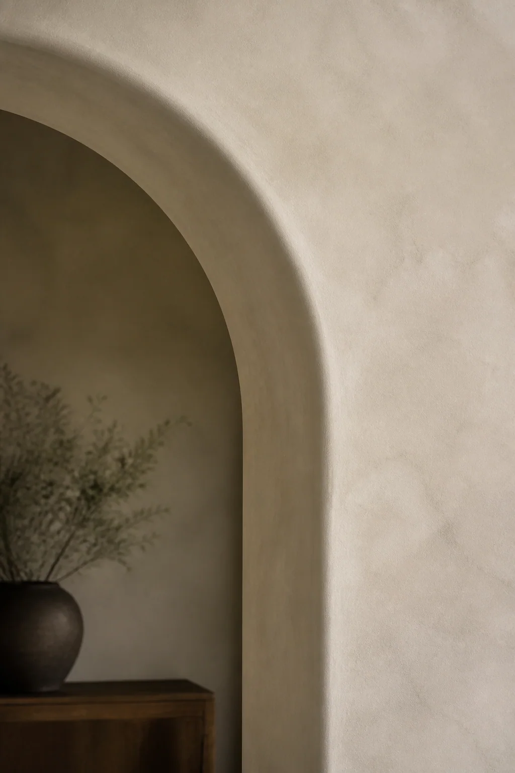 Walls inspiration: mineral texture and architectural detail, view 8